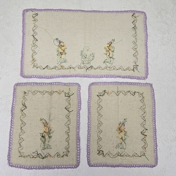 Hand Embroidered Flowers Tea Towel Table Cover Set Vintage 50s Bridgerton Chic - Picture 2 of 4